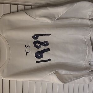 Taylor swift 1989 crewneck